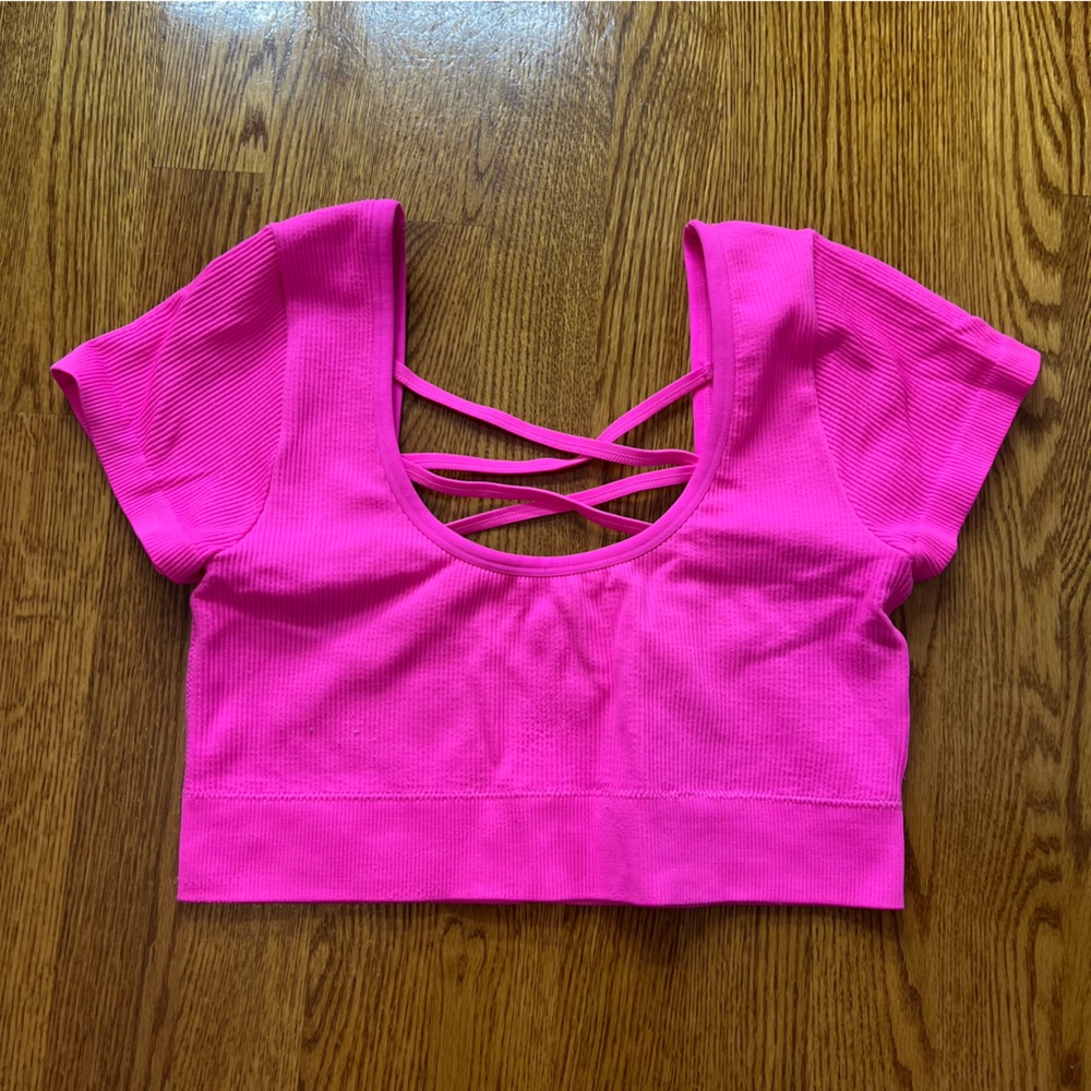 Aerie Offline Seamless Pink Shortsleeve Crop T Shirt